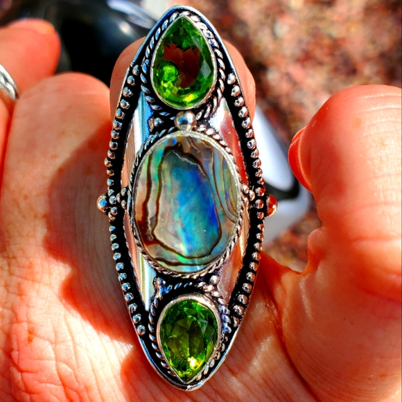 New Abalone Shell & Peridot 925 Silver Statement Ring. - Picture 4 of 16